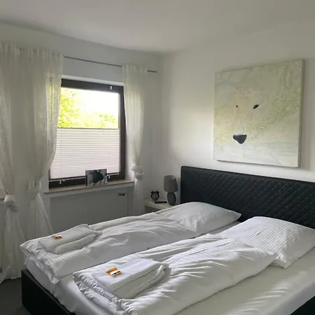 Emotion Zentrumsnah Für Bis Zu 6 Personen *